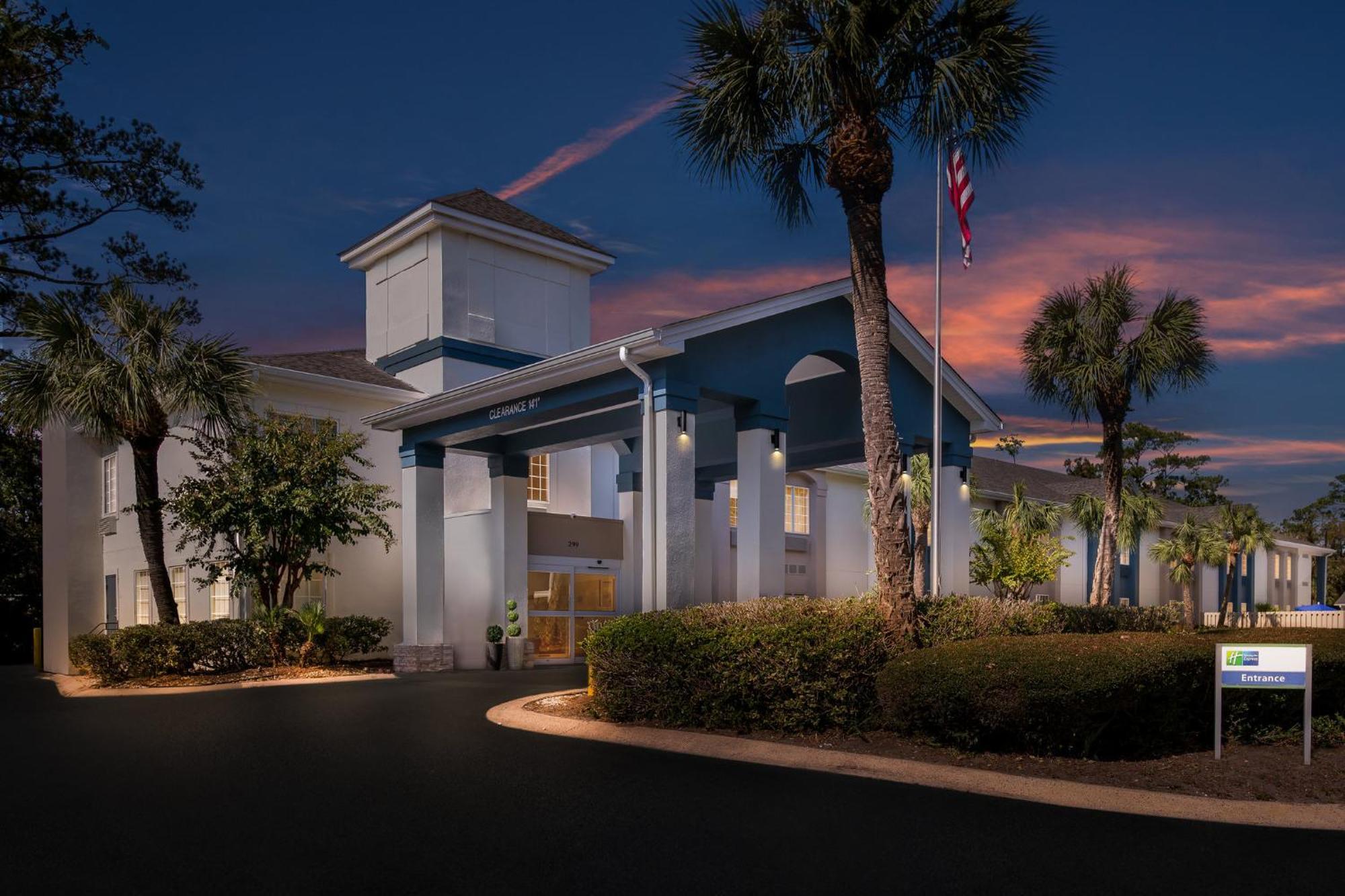 Holiday Inn Express Saint Simons Island By Ihg St. Simons Island Buitenkant foto