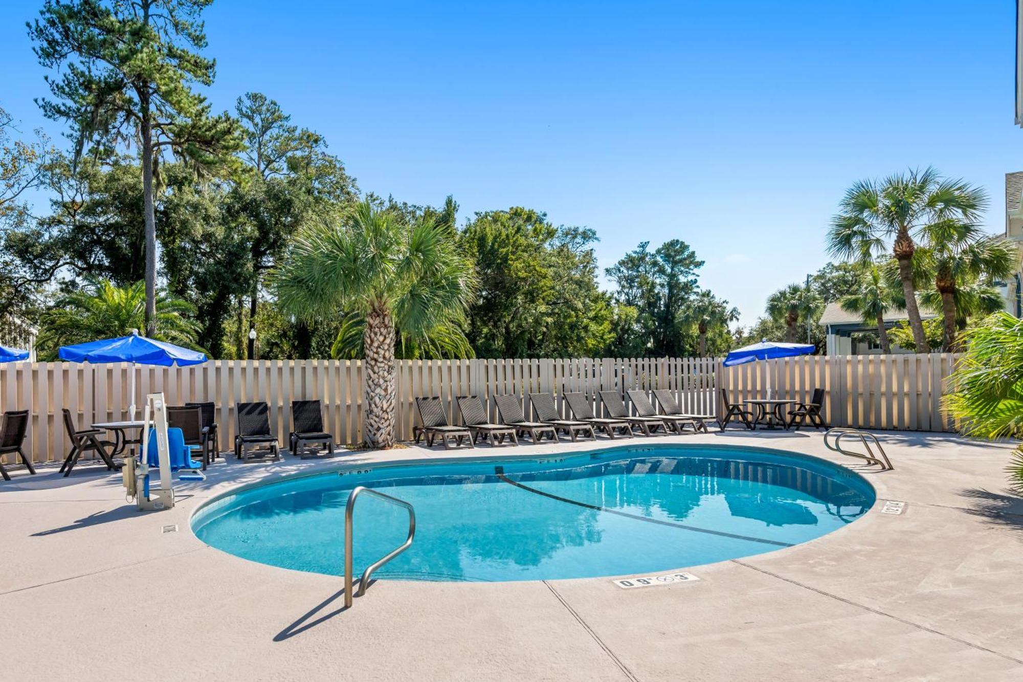 Holiday Inn Express Saint Simons Island By Ihg St. Simons Island Buitenkant foto